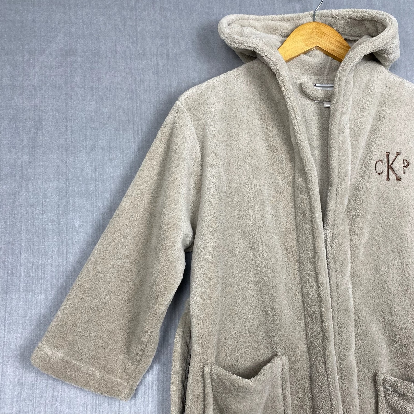 Restoration Hardware Bathrobe Kids 6-7 Years Plush Fleece Belted Hooded Pockets — image 4 of 8